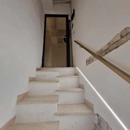 The Love Basement Apartman *
